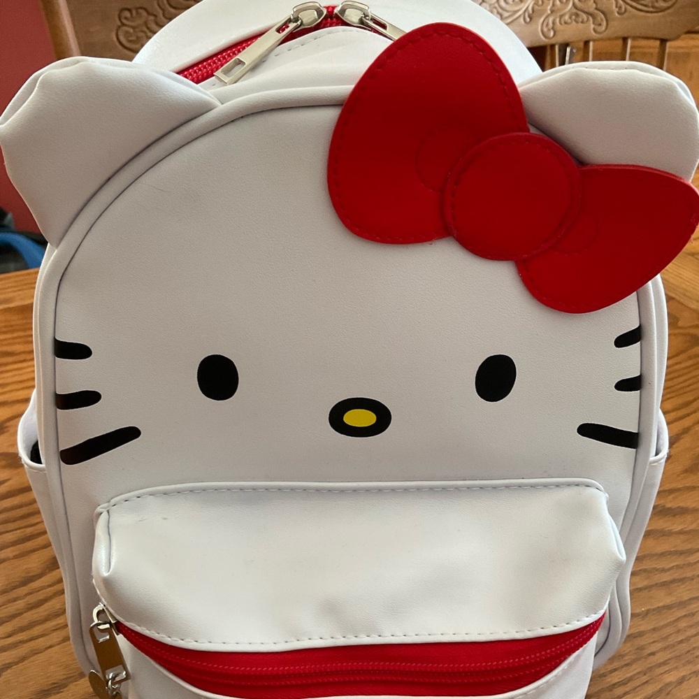 Hello Kitty 10.5” Mini Backpack - Picture 2 of 12